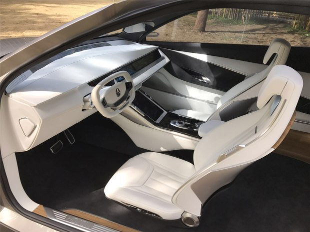 最新上市汽車，引領(lǐng)未來的駕駛體驗